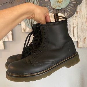 Dr Marten’s boots size 3